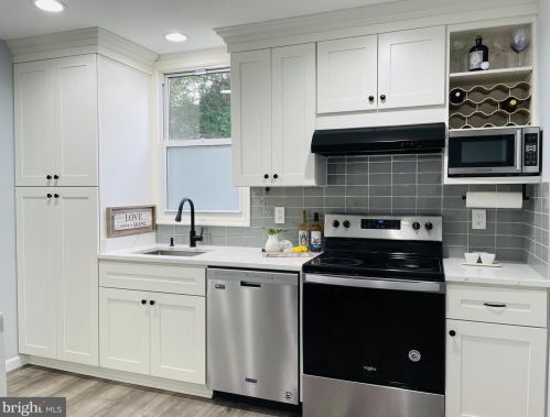 1209 Veirs Ml Rd, Rockville MD 20853-3534 exterior