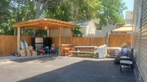 37 Laban St, Providence RI 02909-3736 exterior