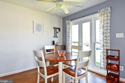 236 Jenkins St, Alexandria VA 22304-4907 exterior