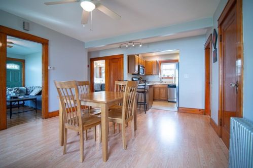 45 Grover St, Providence RI 02909-5209 exterior