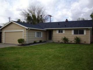 1003 Colnar St, Roseville, CA 95678-4040