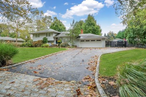 39 Ramita Ln, Commack, NY 11725-1917