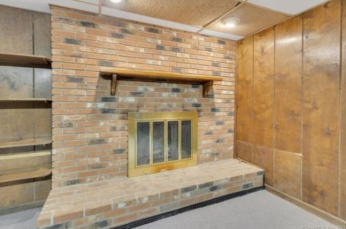 156 Avery St, Manchester CT 06042-1756 exterior