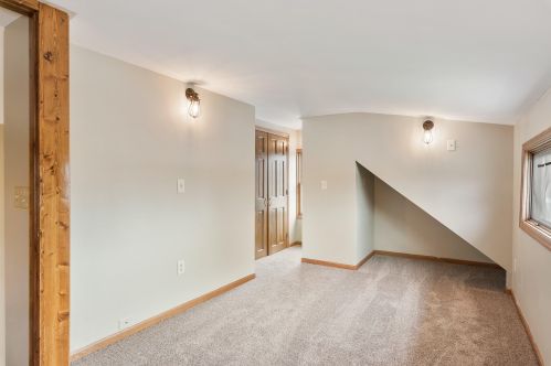 3238 105th St, Milwaukee WI 53222-3325 exterior