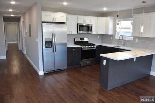 225 9 St, Newark NJ 07107-1907 exterior