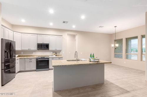 44829 3 St, Phoenix AZ 85004-2071 exterior