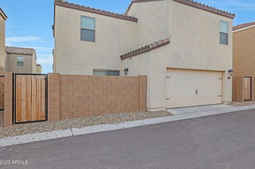 8029 Albeniz Pl, Phoenix AZ  85043 exterior