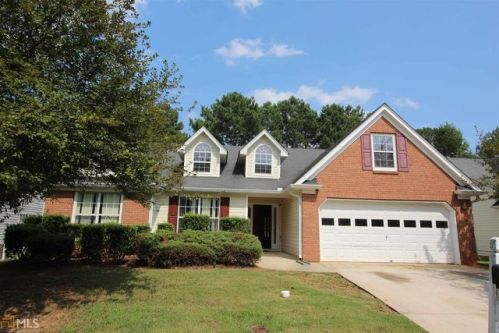 2803 Hillvale Cove Dr, Lithonia, GA 30058-1857