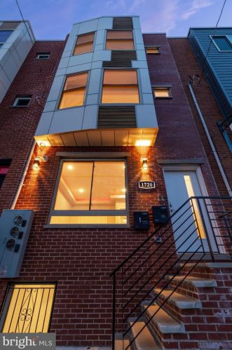 1720 22nd St, Philadelphia PA 19145-1943 exterior