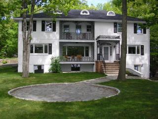92 Lakeside Trl, Kinnelon NJ  07405-2894 exterior