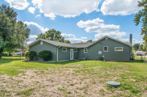 56450 Ellen Ave, Mishawaka IN 46545 exterior