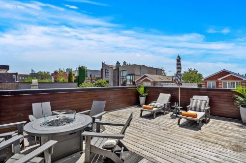 2026 Superior St, Chicago IL 60612-1313 exterior