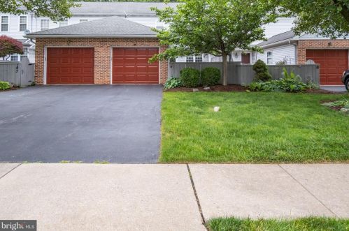 141 Pinnacle Point Dr, Lancaster, PA 17601-1773