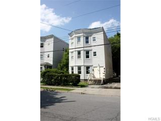 329 Mansion St, Poughkeepsie, NY 12601-2717
