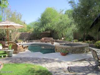 35317 27th Ln, Phoenix AZ  85086-6660 exterior