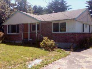 1025 117th St, Seattle WA  98125-5001 exterior