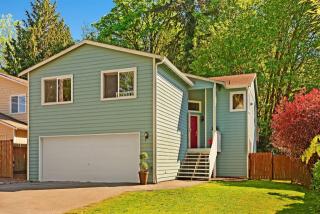 6348 24th Ave, Seattle, WA 98108-3604