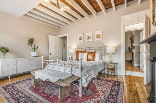 5109 Holmes St, Pittsburgh PA 15201-2433 exterior