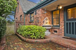 10718 Marine View Dr, Seattle WA  98146-1673 exterior