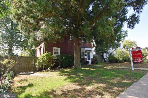 5746 15th St, Arlington VA  22205-2857 exterior