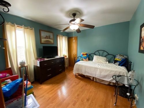 6453 Kenneth Ave, Chicago IL 60712-4709 exterior