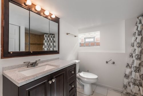 9239 Springfield Ave, Chicago IL 60805-1461 exterior