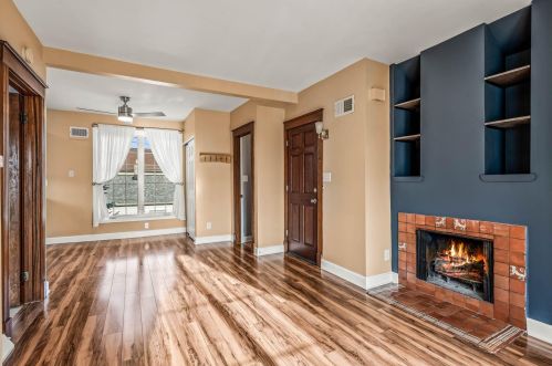 1411 Russell Ave, Milwaukee, WI 53207-1957