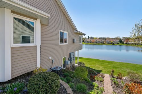 1730 Lisa Dr, Byron Township MI 49315-8006 exterior