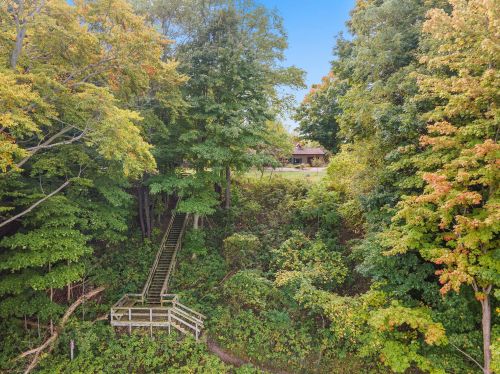 224 Elizabeth St, Sylvan Beach MI 49461-1311 exterior