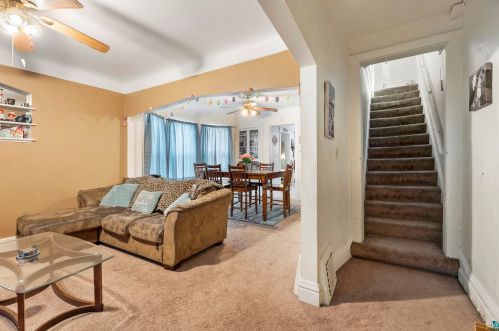 1017 7th St, Duluth, MN 55805-1625