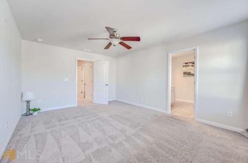 4933 Lower Elm St, Atlanta GA 30349-1677 exterior