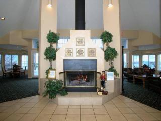 3456 Lake Shore Dr, Chaska MN  55318-1027 exterior