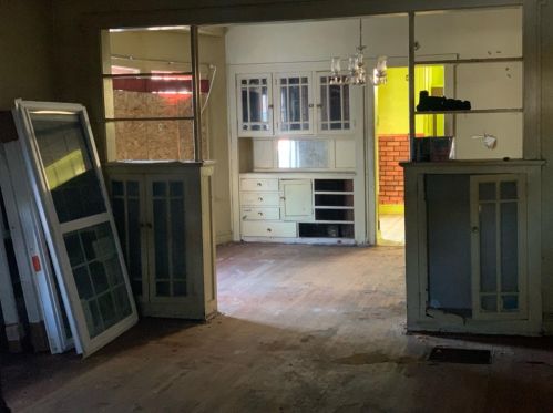 772 Georgia St, Gary, IN 46402-2613