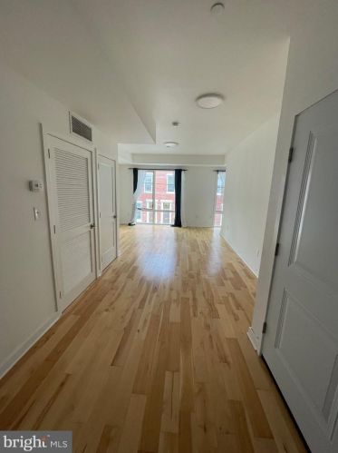 924 15 St, Philadelphia PA 19146-2141 exterior