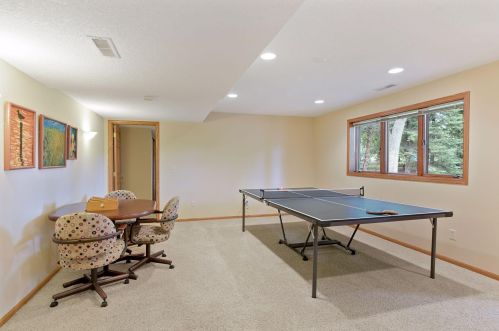 4429 Dorchester Dr, Saint Paul MN 55129-9570 exterior