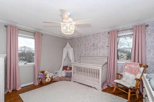 21 Byron Rd, Commack NY 11725-1328 exterior