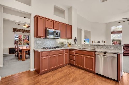 3007 Honey Cir, Folsom CA 95762-6324 exterior