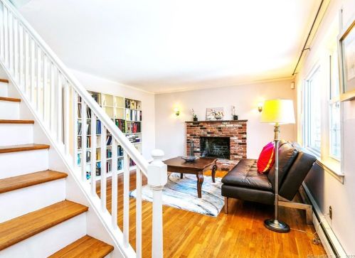 140 Bennetts Farm Rd, Ridgefield CT 06877-1512 exterior