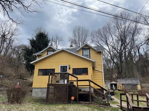 10060 Grandview Ave, Pittsburgh PA 15237-2253 exterior