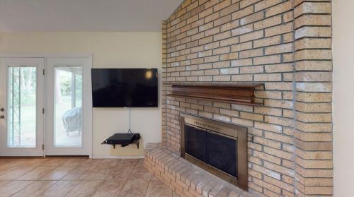 3345 Pne Grv Dr, Huntsville TX 77340-8937 exterior