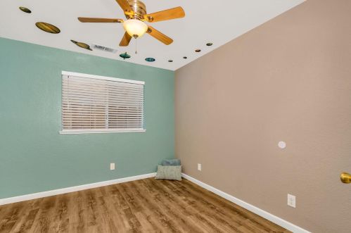 922 Springer Dr, Turlock CA 95382-0273 exterior