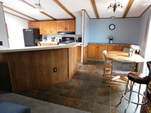 13 John Dr, West Springfield MA 01089-1277 exterior