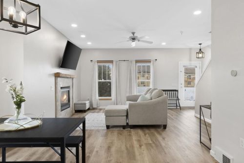 3929 Maple Grove Dr, Madison WI  53719-1842 exterior