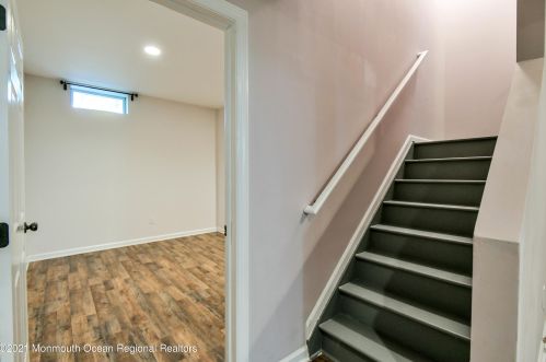 5 Markus Ct, Jackson Twp NJ  08527-2886 exterior