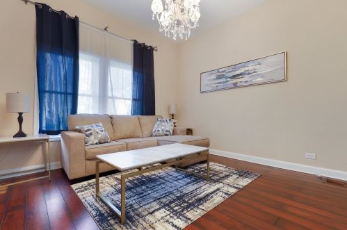 3501 Le Moyne St, Chicago IL  60651-2210 exterior