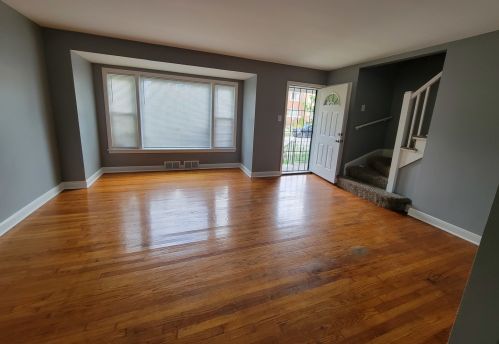 9019 Justine St, Chicago, IL 60620-5034