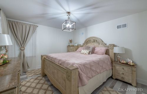 6067 Caldwell Ave, Chicago IL  60646-4835 exterior