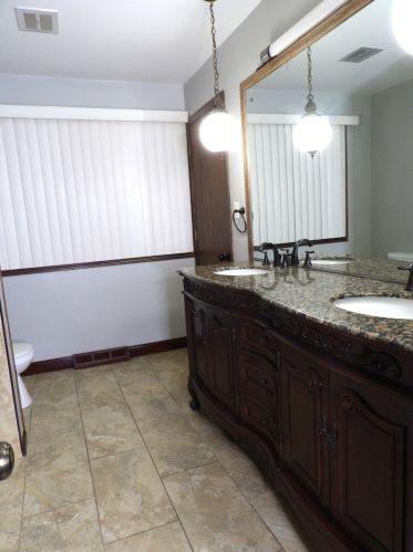 1409 Edgerton Dr, Joliet IL 60435-3745 exterior