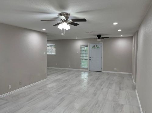 713 Goodyear St, Irving TX  75062-5676 exterior