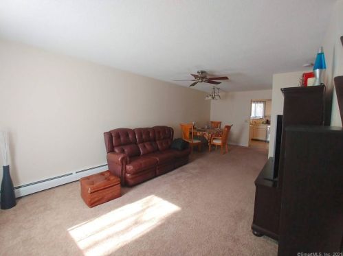 18 High Path Rd, Windsor, CT 06095-4101